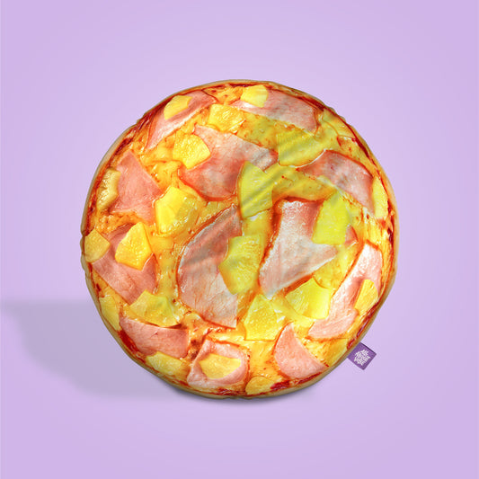 Almohada decorativa de pizza de jamón por All About Vibe