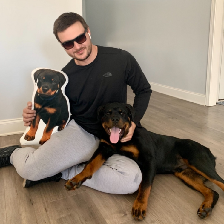 Almohada Personalizada con Forma de Rottweiler